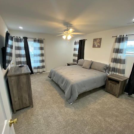 The Chesapeake Gray Villa Norfolk Bagian luar foto