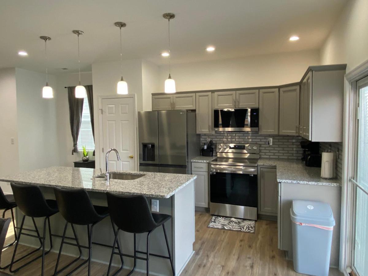 The Chesapeake Gray Villa Norfolk Bagian luar foto