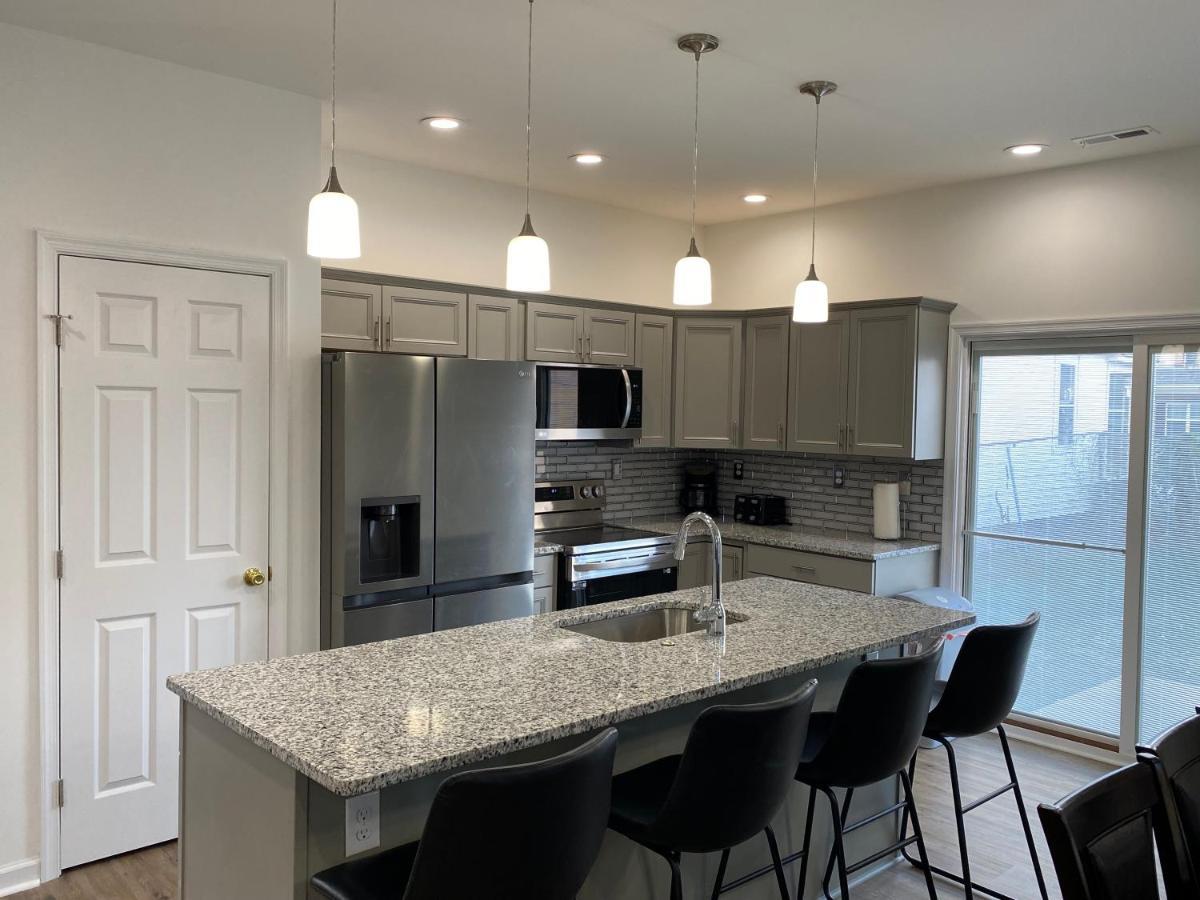 The Chesapeake Gray Villa Norfolk Bagian luar foto